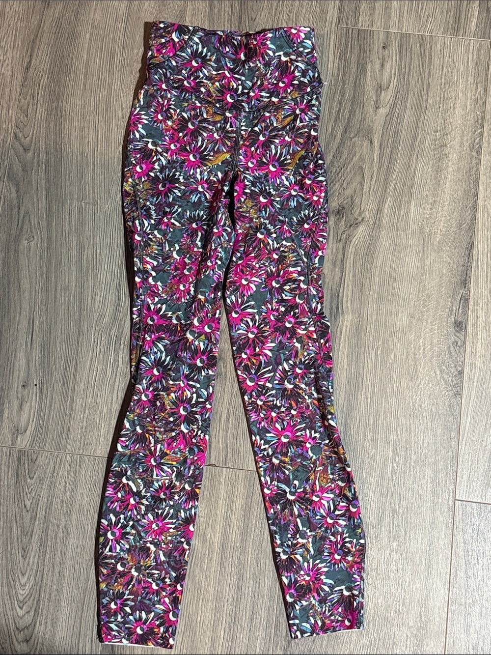 Lululemon Base Pace HR Tight 25” Hyper Flow Pink Multi Size 0